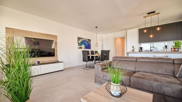 Apartman Blue Sea s pogledom na more i bazenom