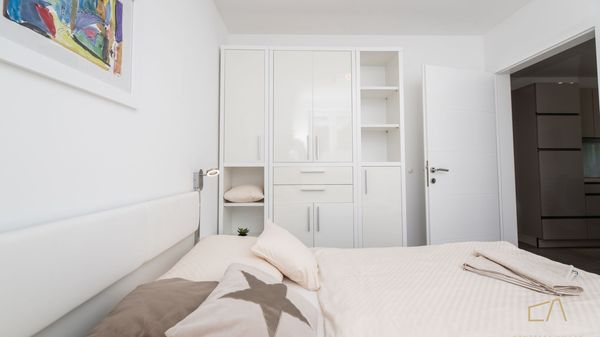 Beautiful Dana Apartment with a terrace on Krk