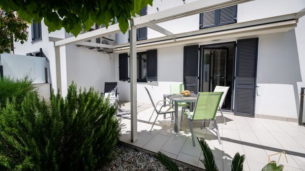 Beautiful Dana Apartment with a terrace on Krk
