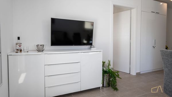 Beautiful Dana Apartment with a terrace on Krk