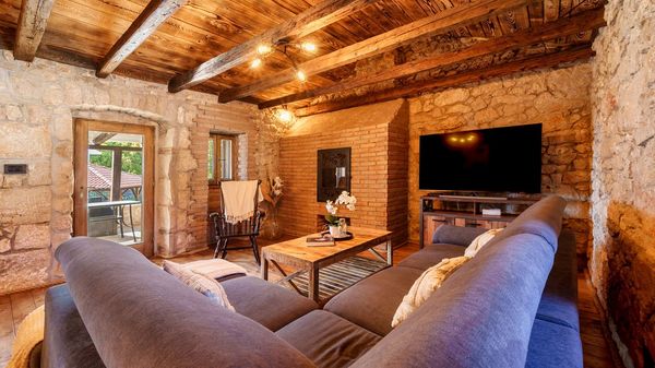 Family holiday house Nada