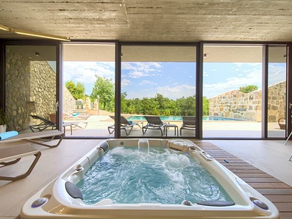 Atemberaubende Luxuriöse Jerini Estate ist ideal für Entspannung