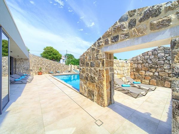 Atemberaubende Luxuriöse Jerini Estate ist ideal für Entspannung