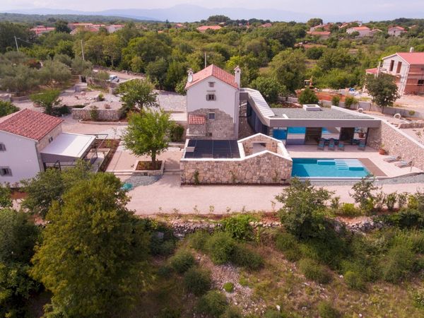 Atemberaubende Luxuriöse Jerini Estate ist ideal für Entspannung