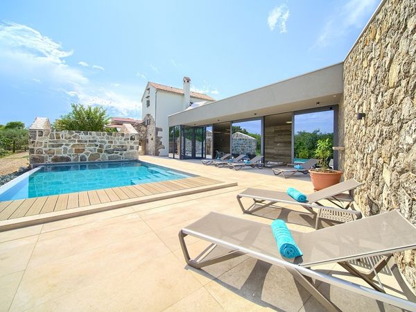 Atemberaubende Luxuriöse Jerini Estate ist ideal für Entspannung