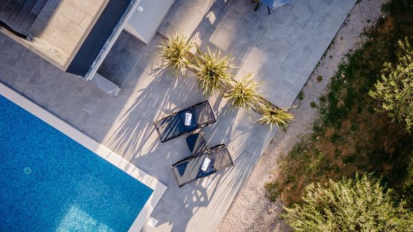 Modern apartment Lacrima 4 in villa with a pool on Krk