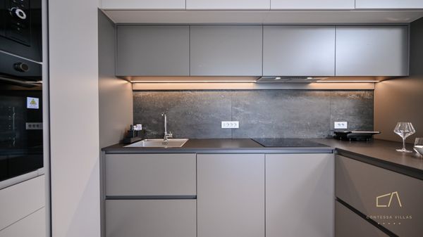 Luxus Apartment Lacrima 5 mit Pool und Meerblick