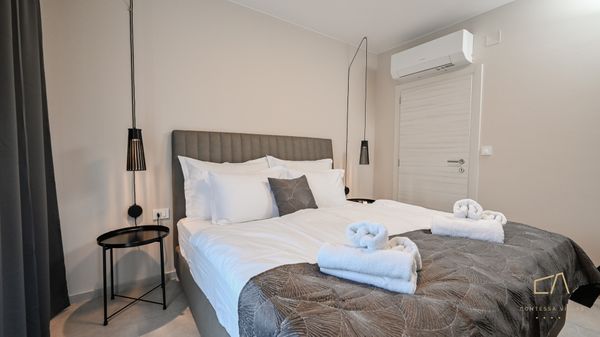Luxus Apartment Lacrima 5 mit Pool und Meerblick