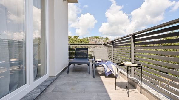 Luxus Apartment Lacrima 5 mit Pool und Meerblick