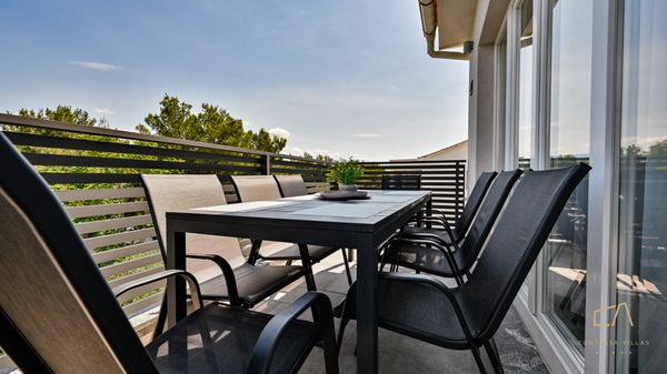 Luxus Apartment Lacrima 5 mit Pool und Meerblick