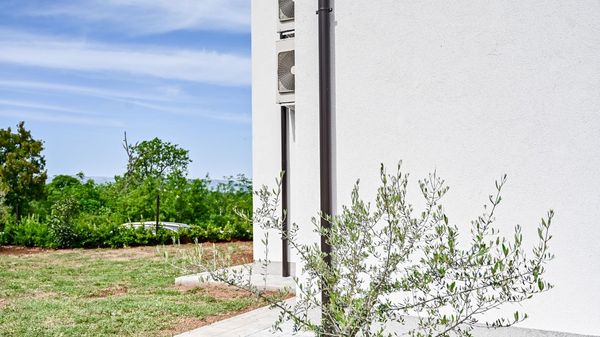 Moderan apartman Nina s pogledom na more