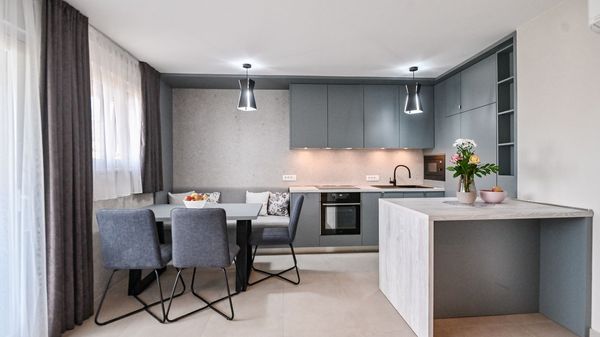 Moderan apartman Nina s pogledom na more