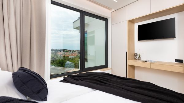 Luksuzna Villa 45 – Moderna oaza između prirode i dizajna