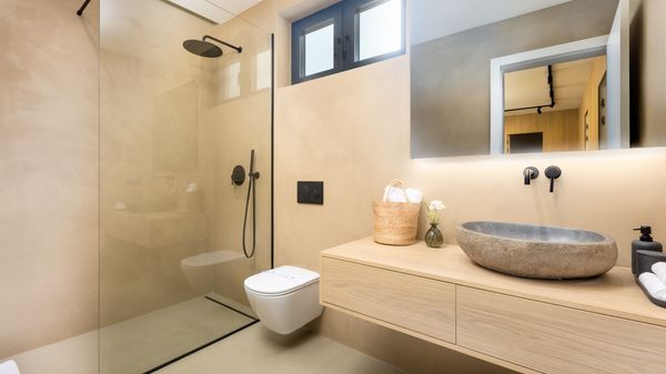 Luksuzna Villa 45 – Moderna oaza između prirode i dizajna