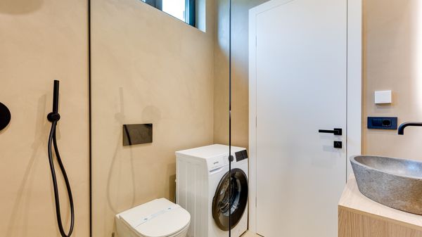 Luksuzna Villa 45 – Moderna oaza između prirode i dizajna
