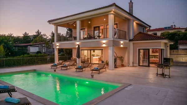 Luxury Villa Seven 4 with a beautiful sea view and private pool