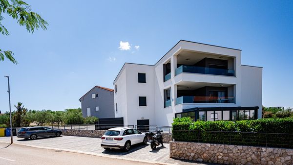 Modernes Adora Apartment mit wunderschönem Meerblick