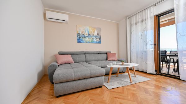 Modernes Apartment Ana