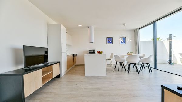 Modern Flori Apartment