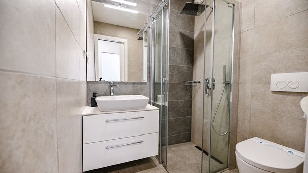 Modern Flori Apartment