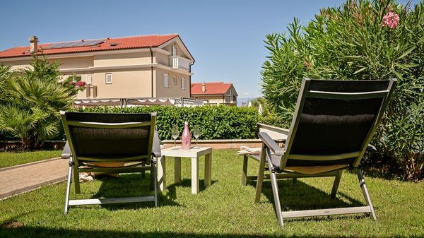 Elegante Luxus-Ferienwohnung Nika mit großer Terrasse auf Krk