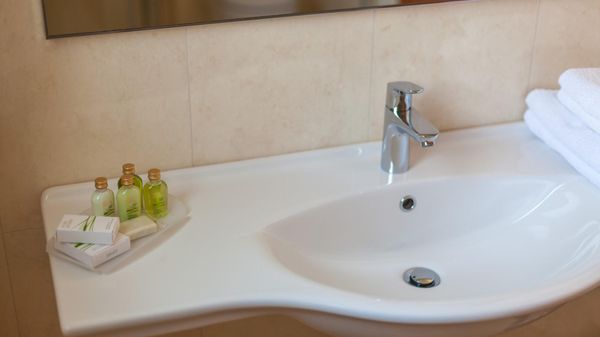 Luksuzni apartman Tunera 1 u vili uz plažu na Krku