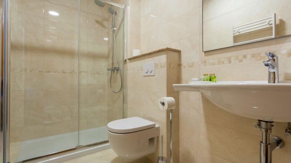 Elegant luxury apartment Tunera 2 in a villa with a pool on Krk