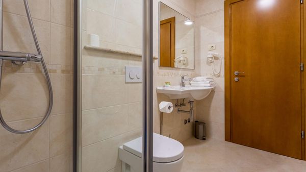 Modern luxury apartment Tunera 3 in a villa by the sea on Krk