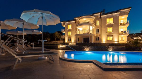 Luxus-Ferienwohnung Tunera 5 am Meer, mit Aussicht, auf Krk