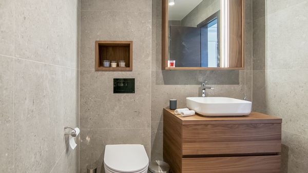 Vila #1 - Prekrasna dizajnerska vila u blizini Rovinja s privatnim bazenom i saunom