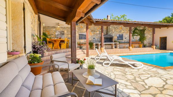 Villa Antoli is an ideal holiday home with pool for families