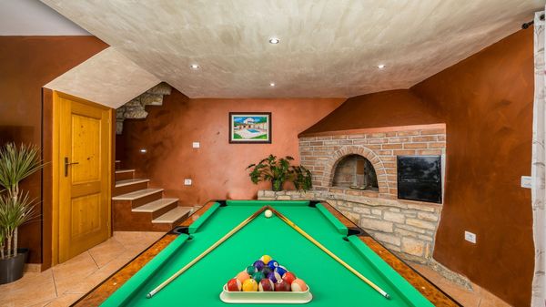 Villa Antoli is an ideal holiday home with pool for families