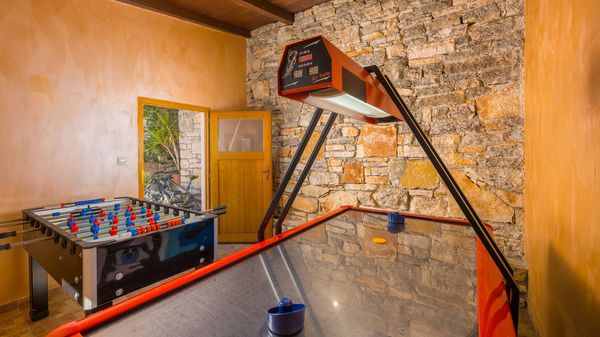 Villa Antoli is an ideal holiday home with pool for families