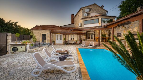Villa Antoli is an ideal holiday home with pool for families