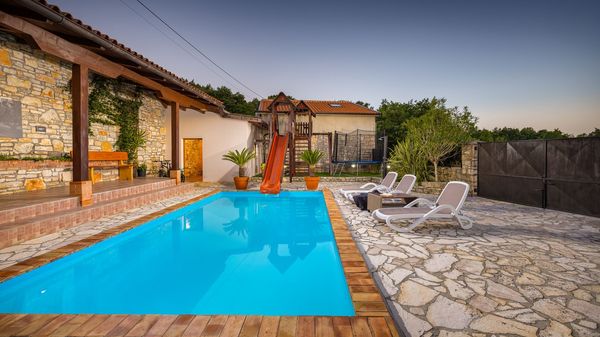 Villa Antoli is an ideal holiday home with pool for families