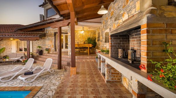Villa Antoli is an ideal holiday home with pool for families
