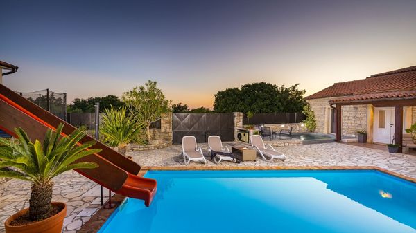 Villa Antoli is an ideal holiday home with pool for families
