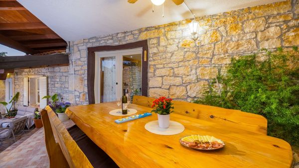 Villa Antoli is an ideal holiday home with pool for families