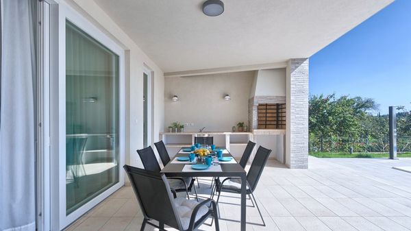 Villa Aura - modern one-storey villa with private pool near Pula