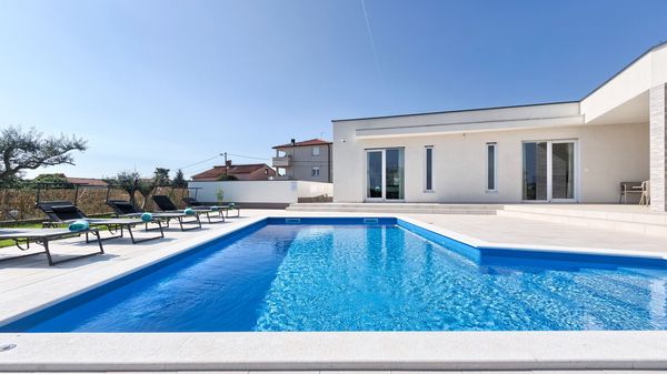 Villa Aura - modern one-storey villa with private pool near Pula