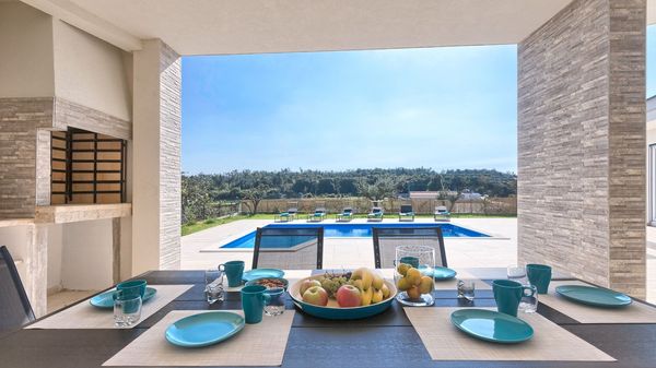 Villa Aura - modern one-storey villa with private pool near Pula
