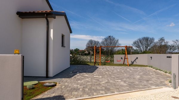 Villa Barbara – A Tranquil Holiday Villa with Pool & Garden