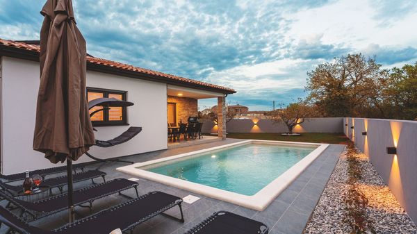 Villa Barbara – A Tranquil Holiday Villa with Pool & Garden