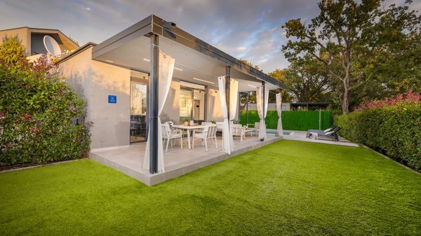 Villa Barcolana - charming cozy villa with private pool near Porec