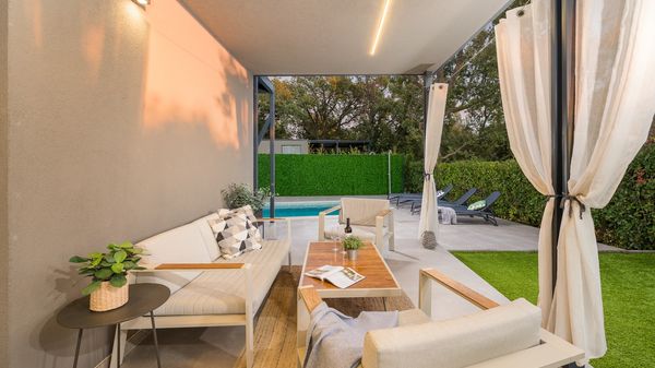 Villa Barcolana - charming cozy villa with private pool near Porec