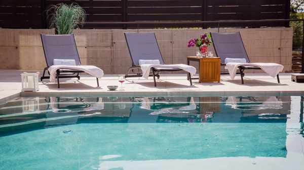 Stilvolle Villa Besca mit beheiztem Infinity-Pool