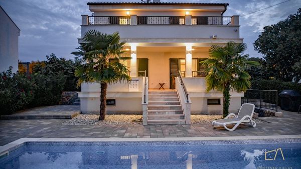 Modern Villa Christian with private pool, sauna and jacuzzi
