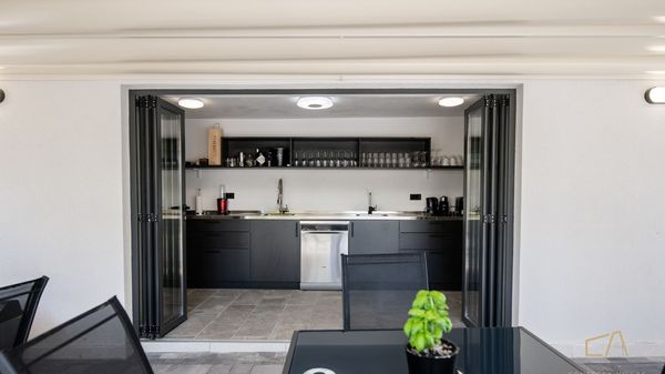 Prekrasan studio apartman S3 u Villi Curiera s bazenom na Krku