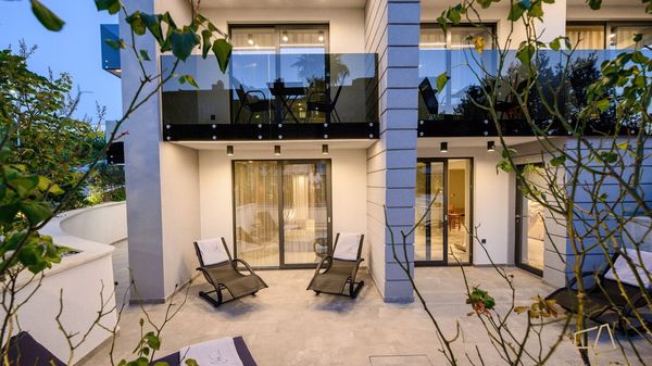 Prekrasan studio apartman S3 u Villi Curiera s bazenom na Krku