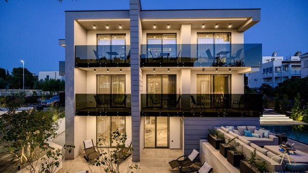 Elegantan studio apartman S7 s pogledom na bazen u Villi Curiera na Krku